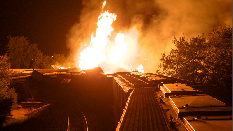 Illustration for article titled No One Knows How Much Chemical Spilled In This Scary Ohio Train Derailment